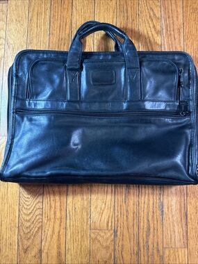 TUMI 9603D3 Leather 2-Way Briefcase Business Bag Black Slim Used